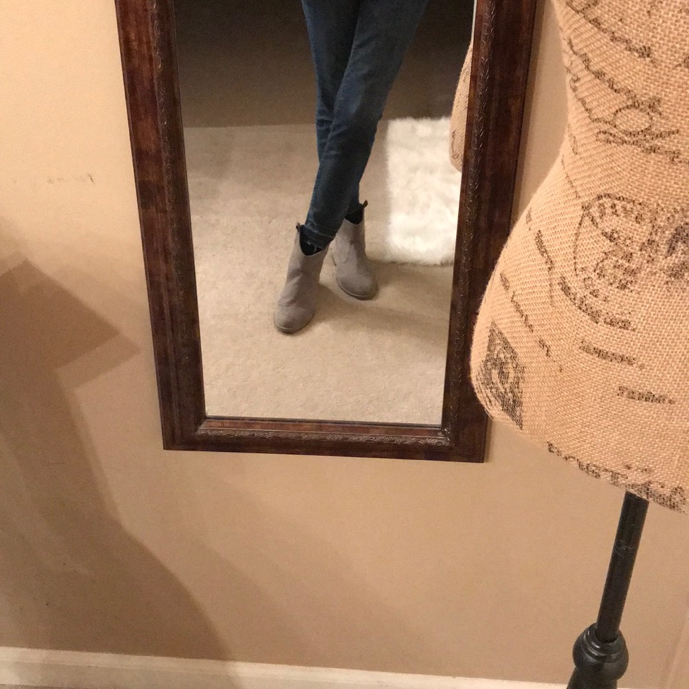 “I Have A Little Boot-tay” light gray booties - Picture 1 of 8